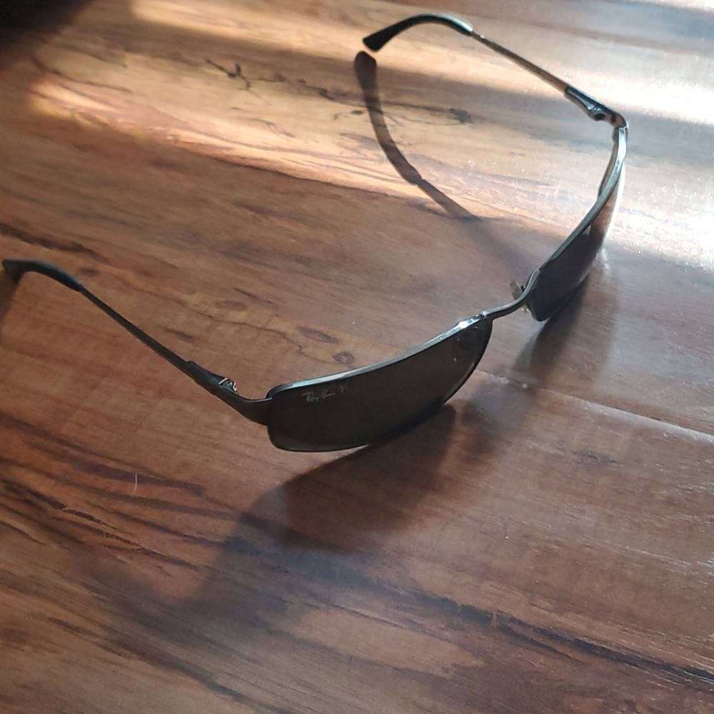 Ray-Ban polarized sunglasses, Men's, EUC